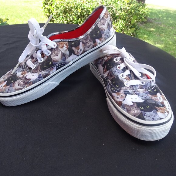 VANS ASPCA Limited Edition Cat Sneakers Women 7 NWOT - Picture 1 of 9